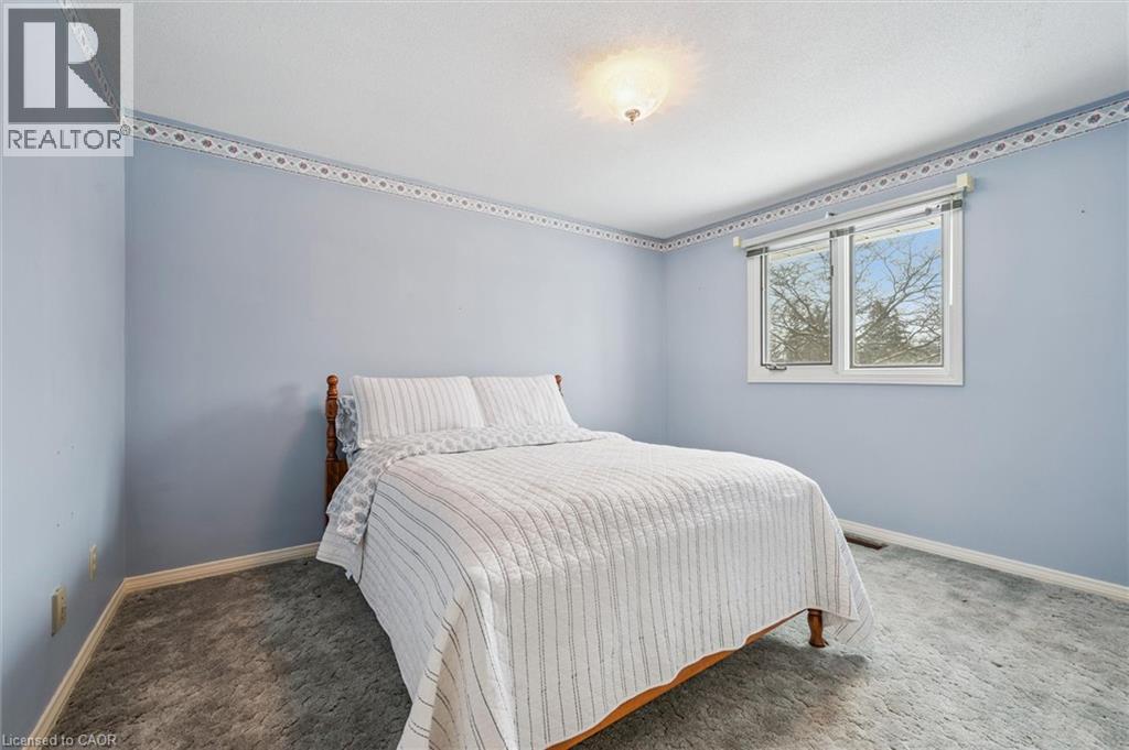 18 Woodview Court, Kitchener, Ontario  N2A 3E6 - Photo 20 - 40796298