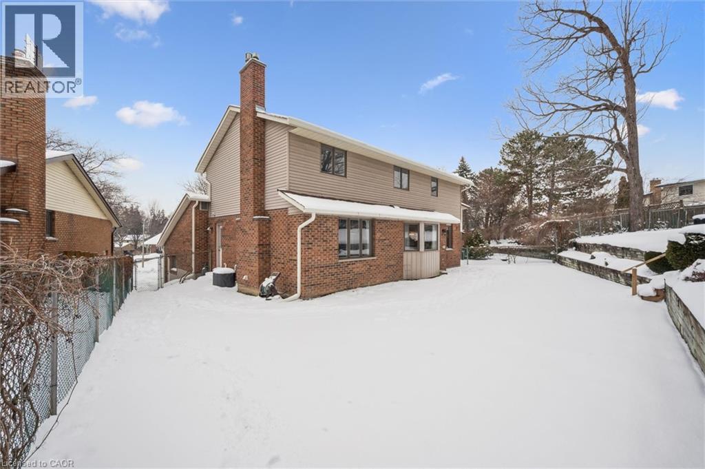 18 Woodview Court, Kitchener, Ontario  N2A 3E6 - Photo 30 - 40796298