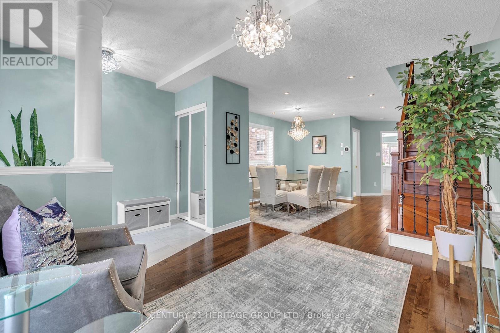 5431 Rochelle Way, Mississauga, Ontario  L5M 6N4 - Photo 9 - W12670406