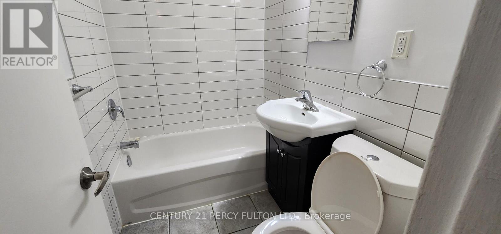 205 - 2202 Weston Road, Toronto, Ontario  M9N 1Y3 - Photo 7 - W12670426