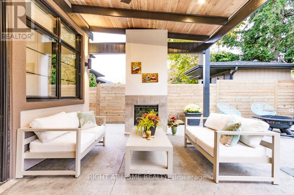 118 Martin Grove Road, Toronto, Ontario  M9B 4K5 - Photo 38 - W12670428