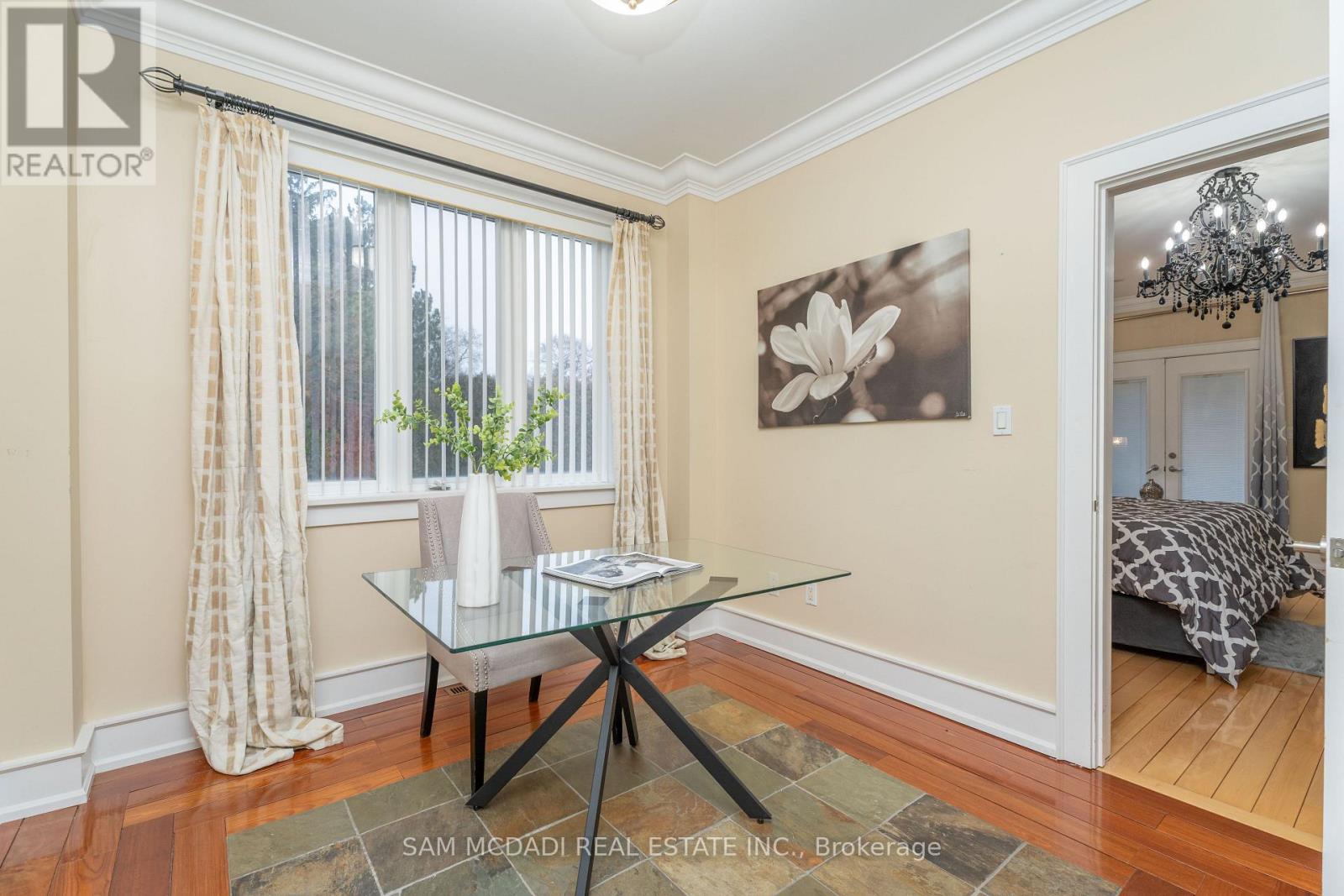 2489 Olinda Court, Mississauga, Ontario  L5C 4P5 - Photo 25 - W12670438