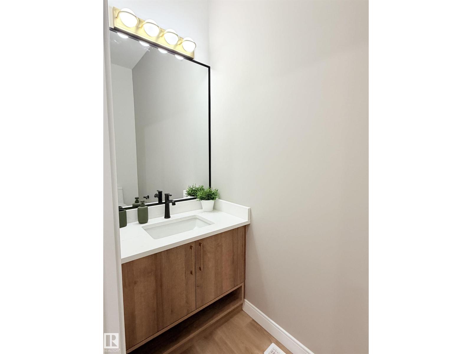 7942 89 Av Nw, Edmonton, Alberta  T6C 1N5 - Photo 8 - E4469228