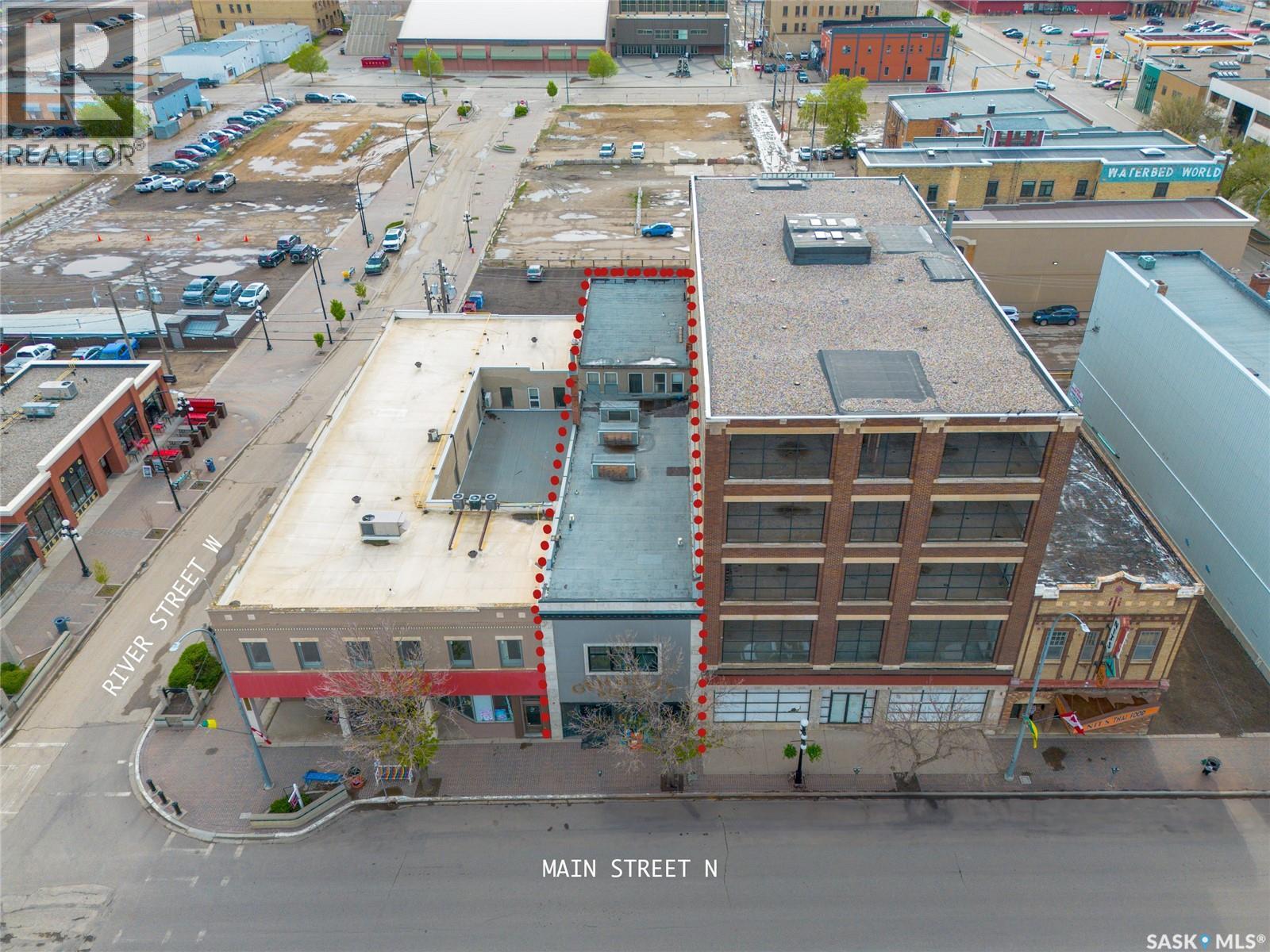 110 Main Street N, Moose Jaw, Saskatchewan  S6H 3J7 - Photo 2 - SK007005