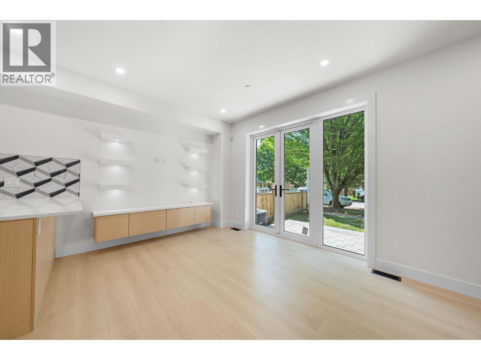 1 3425 Archimedes Street, Vancouver, British Columbia  V5R 4W4 - Photo 8 - R3076151