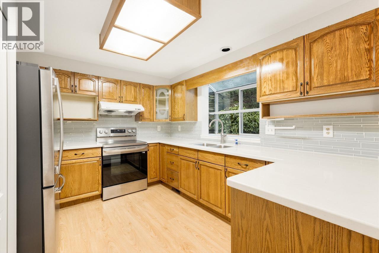 2825 Nash Drive, Coquitlam, British Columbia  V3B 6T1 - Photo 10 - R3076849