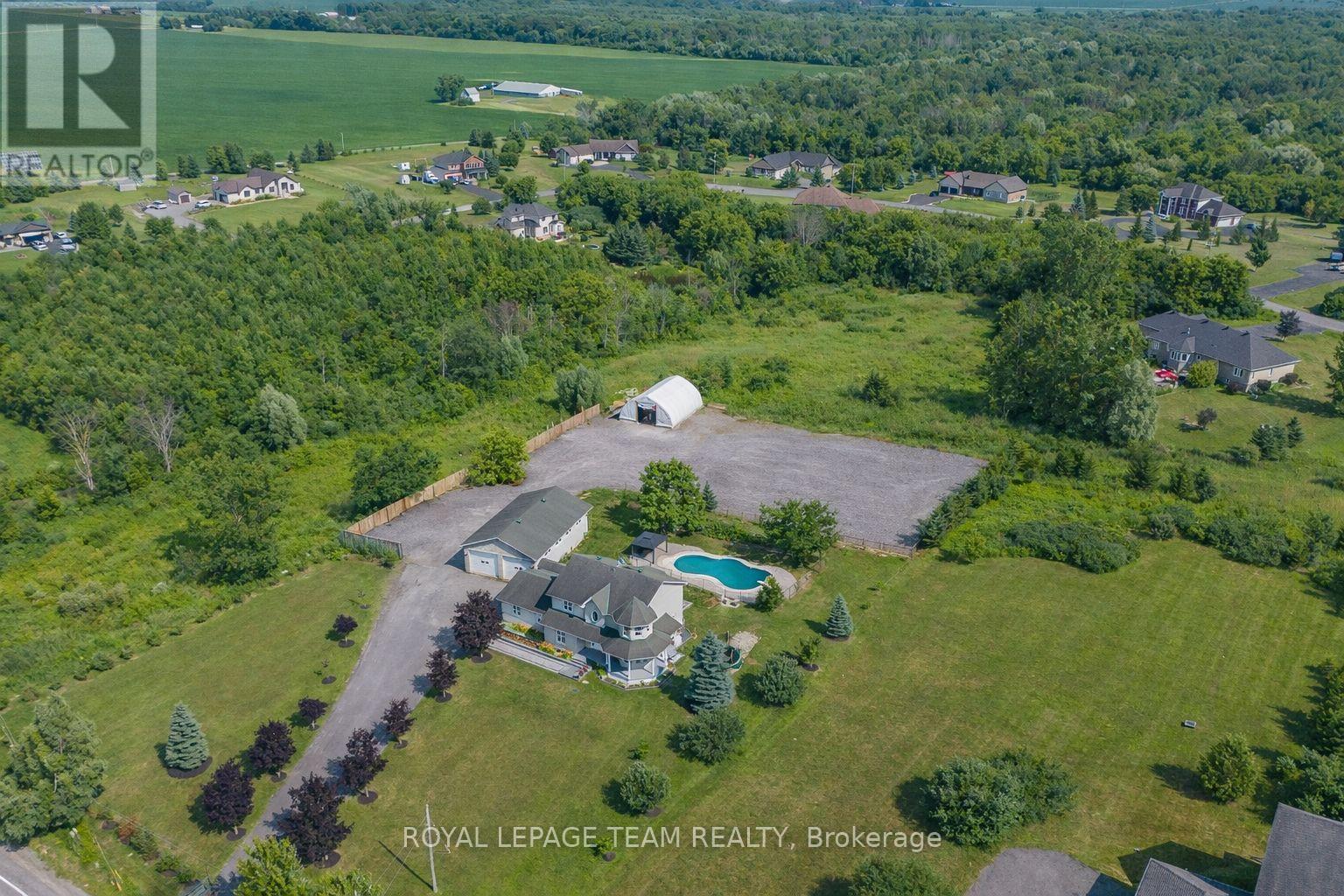 7474 Mitch Owens Road, Ottawa, Ontario  K4P 1K9 - Photo 2 - X12670480