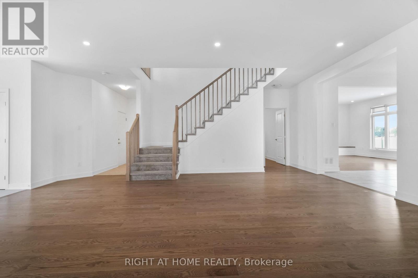 2020 Acoustic Way, Ottawa, Ontario  K4M 0L7 - Photo 5 - X12670482