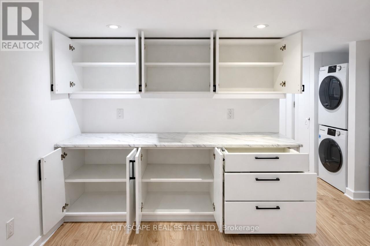 211-B - 211 Shaw Street, Toronto, Ontario  M6J 2W7 - Photo 4 - C12670486