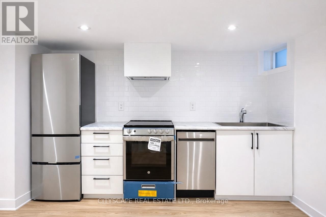 211-B - 211 Shaw Street, Toronto, Ontario  M6J 2W7 - Photo 5 - C12670486