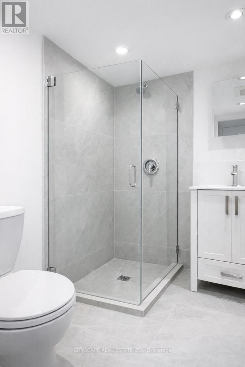 211-B - 211 Shaw Street, Toronto, Ontario  M6J 2W7 - Photo 9 - C12670486