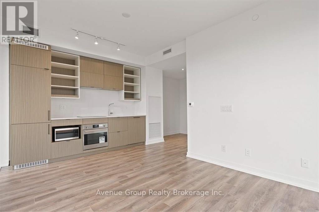 1916 - 20 Edward Street, Toronto, Ontario  M5G 0C5 - Photo 2 - C12670502