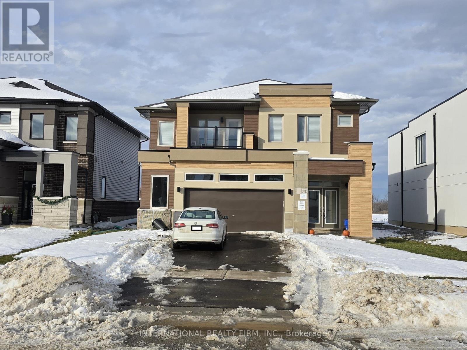 3715 Quayside Drive, Severn, Ontario  L3V 8M9 - Photo 1 - S12670488