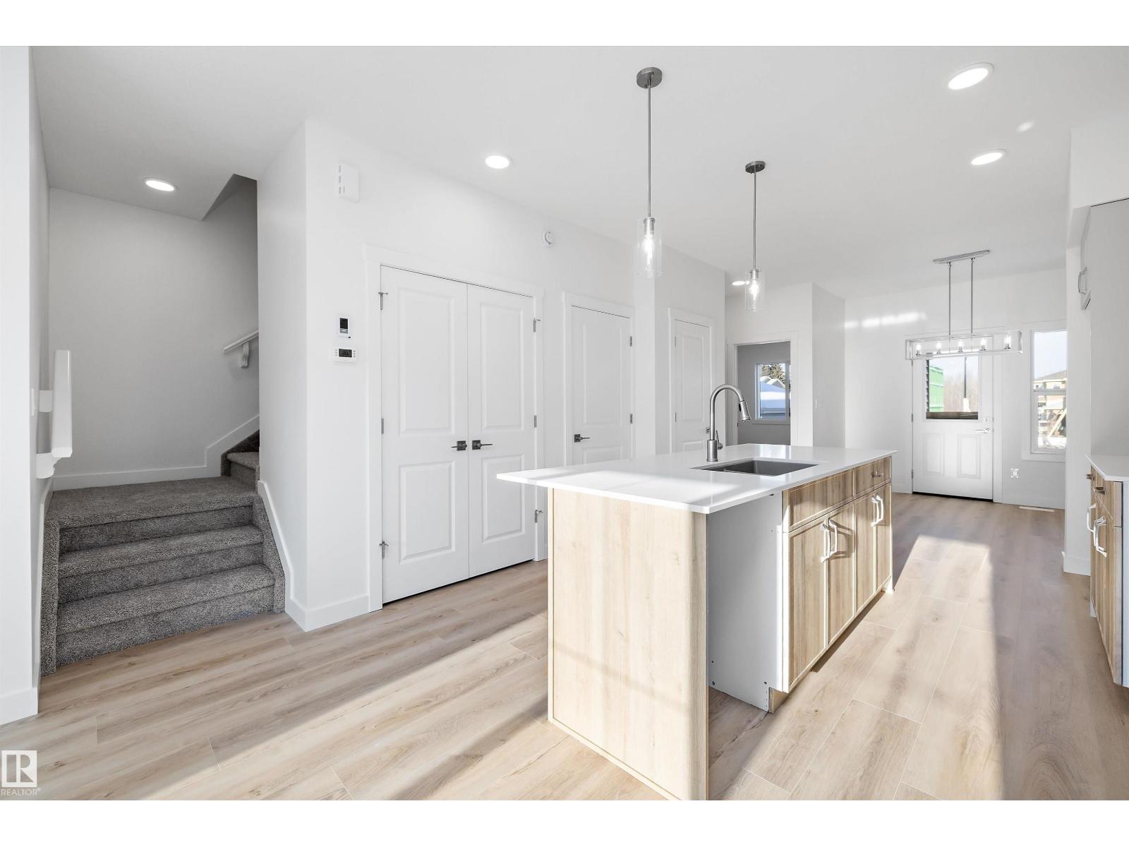 20608 42 Avenue Nw, Edmonton, Alberta  T6M 3E3 - Photo 8 - E4468982