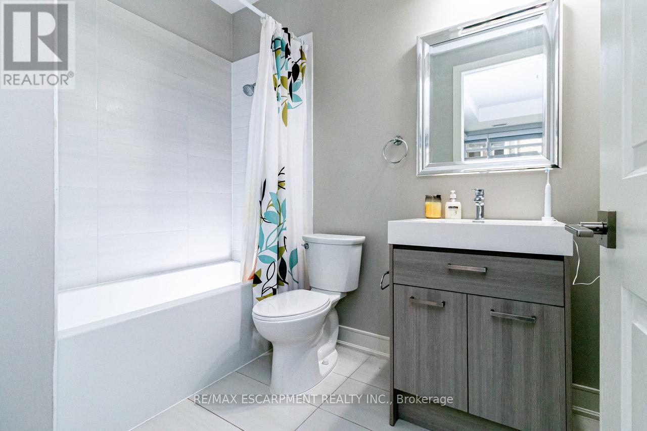 801 - 150 Main Street W, Hamilton, Ontario  L8P 1H8 - Photo 13 - X12484332