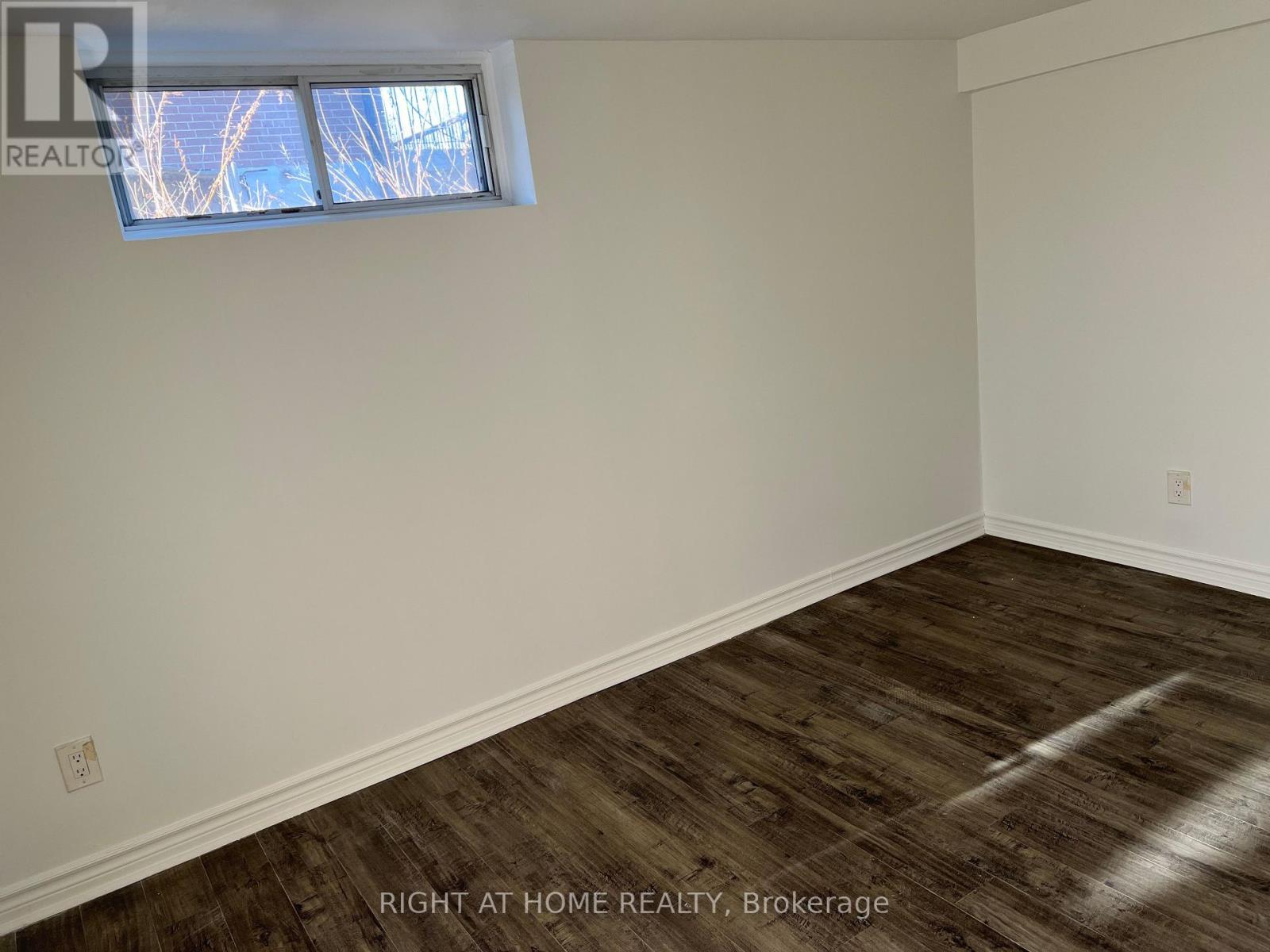 Basement - 508 Stafford Drive, Oakville, Ontario  L6L 4M5 - Photo 20 - W12670460