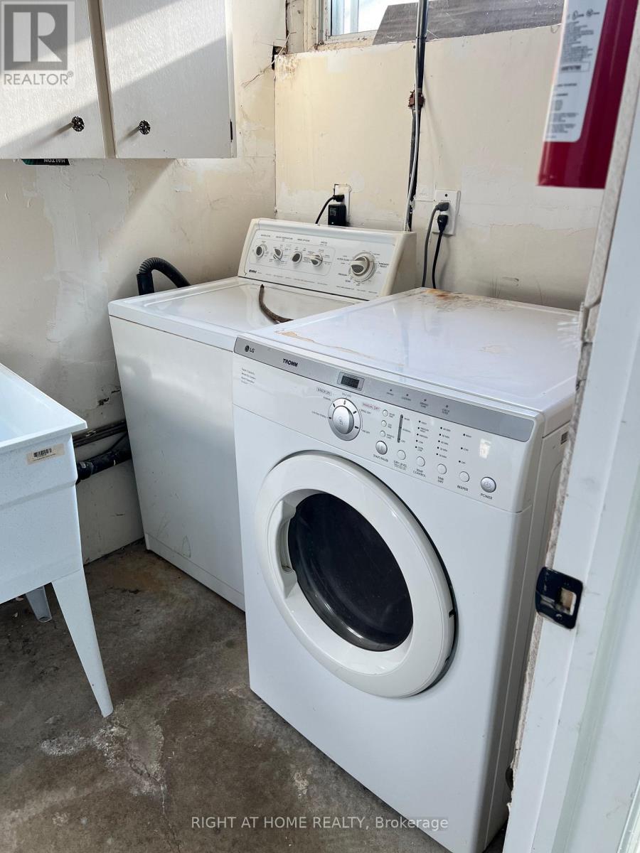 Basement - 508 Stafford Drive, Oakville, Ontario  L6L 4M5 - Photo 27 - W12670460