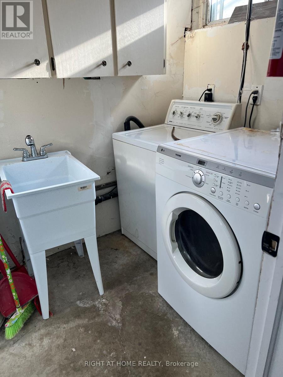 Basement - 508 Stafford Drive, Oakville, Ontario  L6L 4M5 - Photo 28 - W12670460