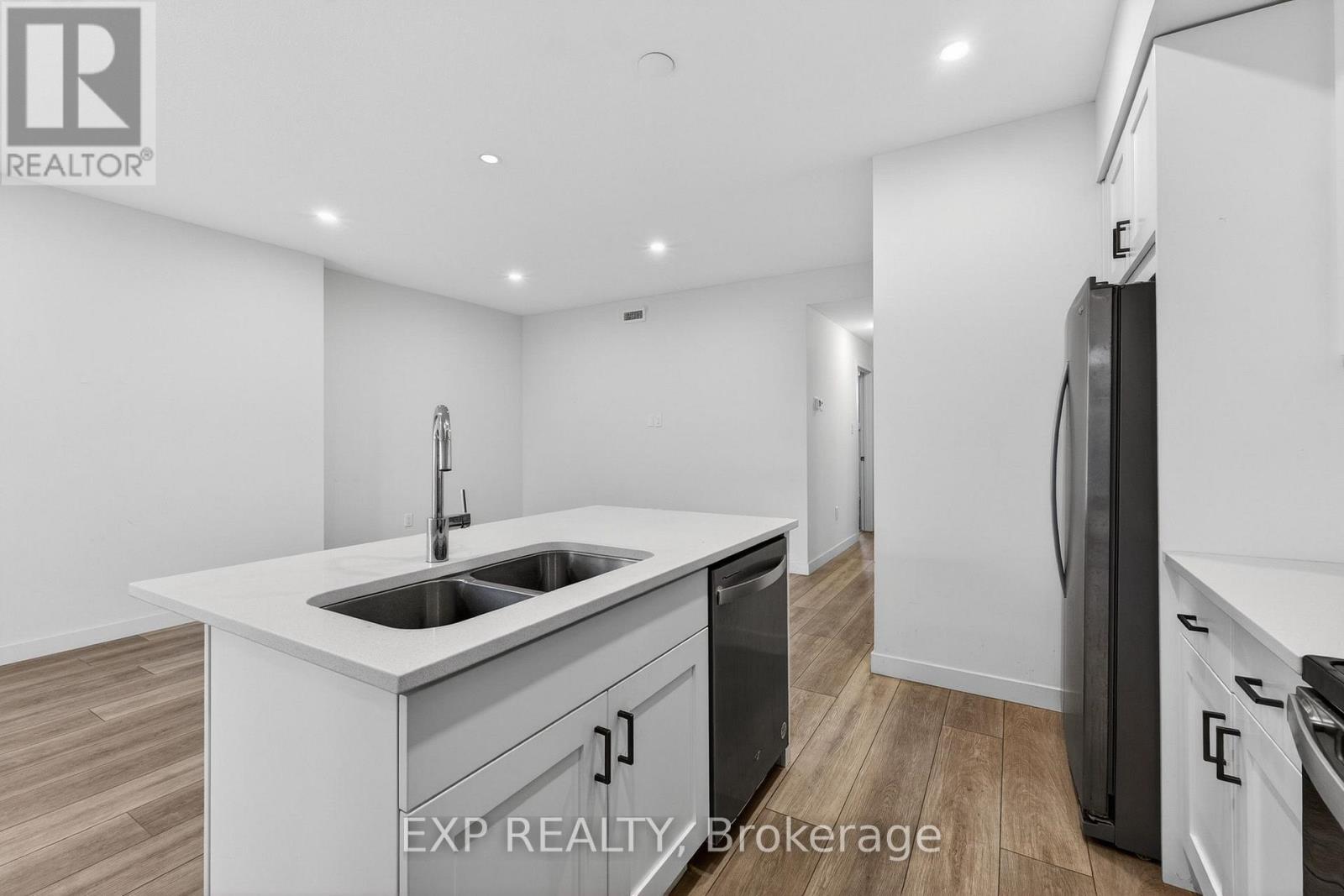 1 - 405 Myers Road, Cambridge, Ontario  N1P 1J6 - Photo 19 - X12670504