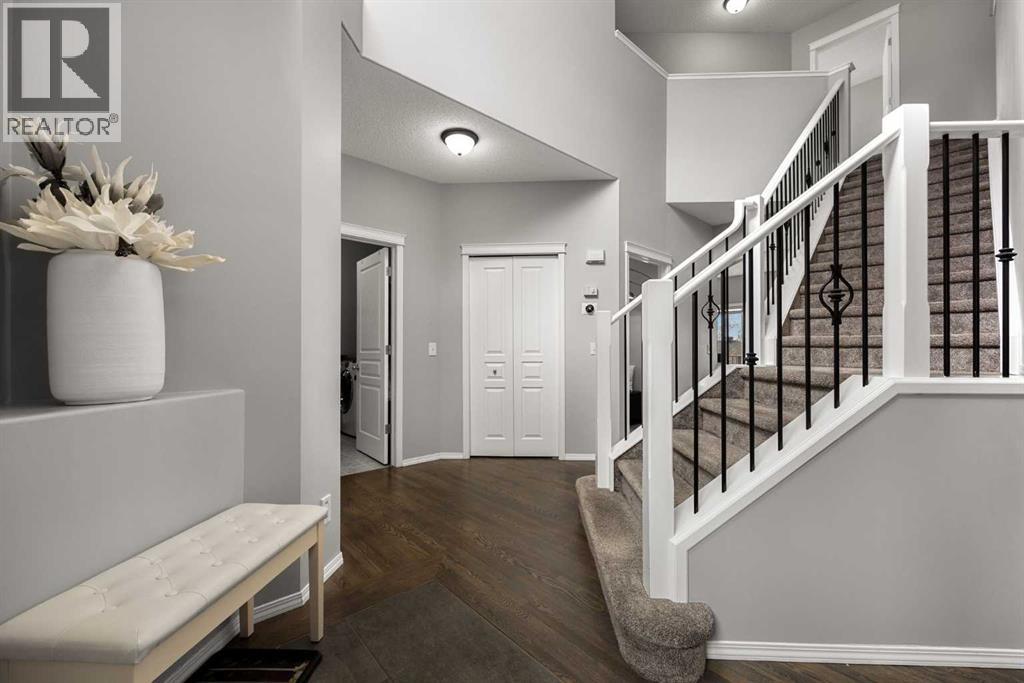 21 Cresthaven Way Sw, Calgary, Alberta  T3B 5X8 - Photo 7 - A2276574