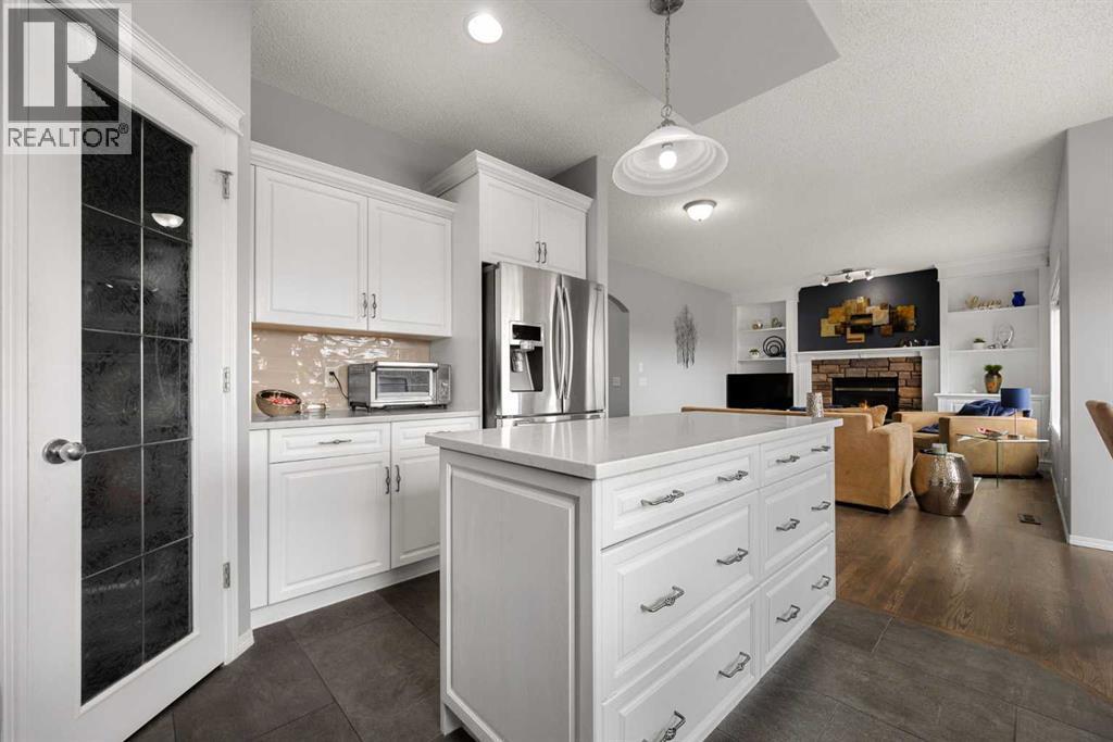 21 Cresthaven Way Sw, Calgary, Alberta  T3B 5X8 - Photo 12 - A2276574