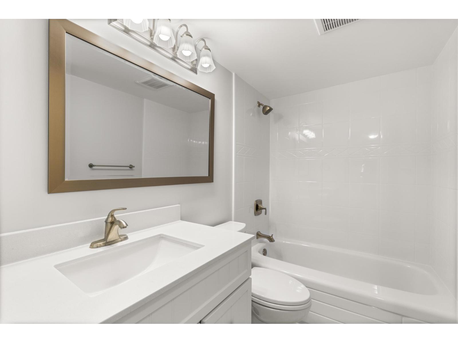 205 1531 Merklin Street, White Rock, British Columbia V4B 4C6 - Photo 15 - R3062384