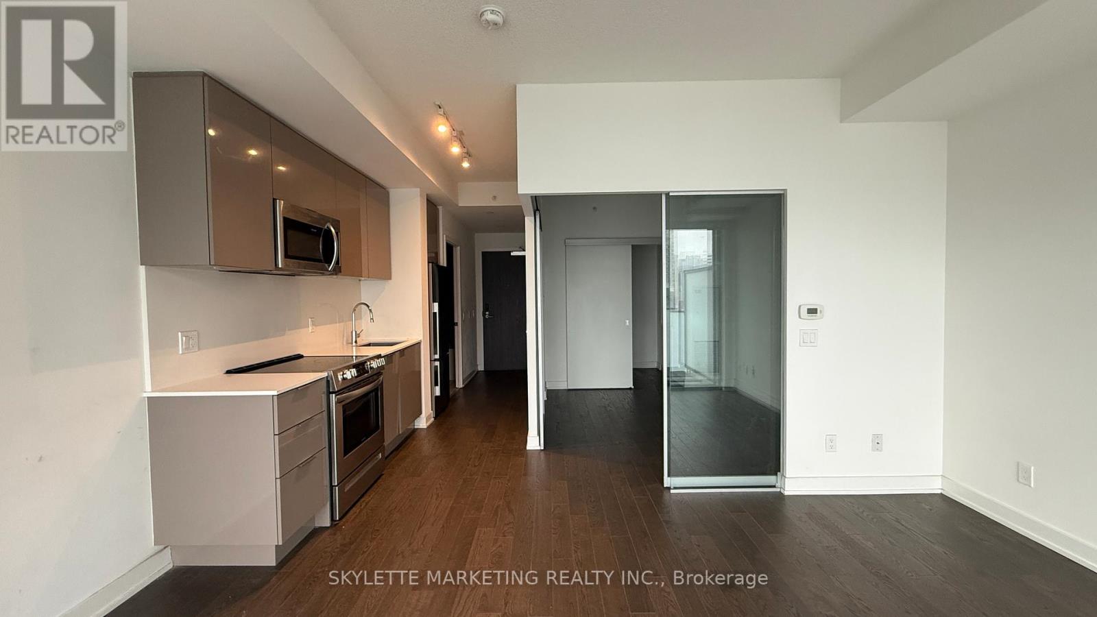 2314 - 25 Richmond Street E, Toronto, Ontario  M5C 0A6 - Photo 5 - C12670514