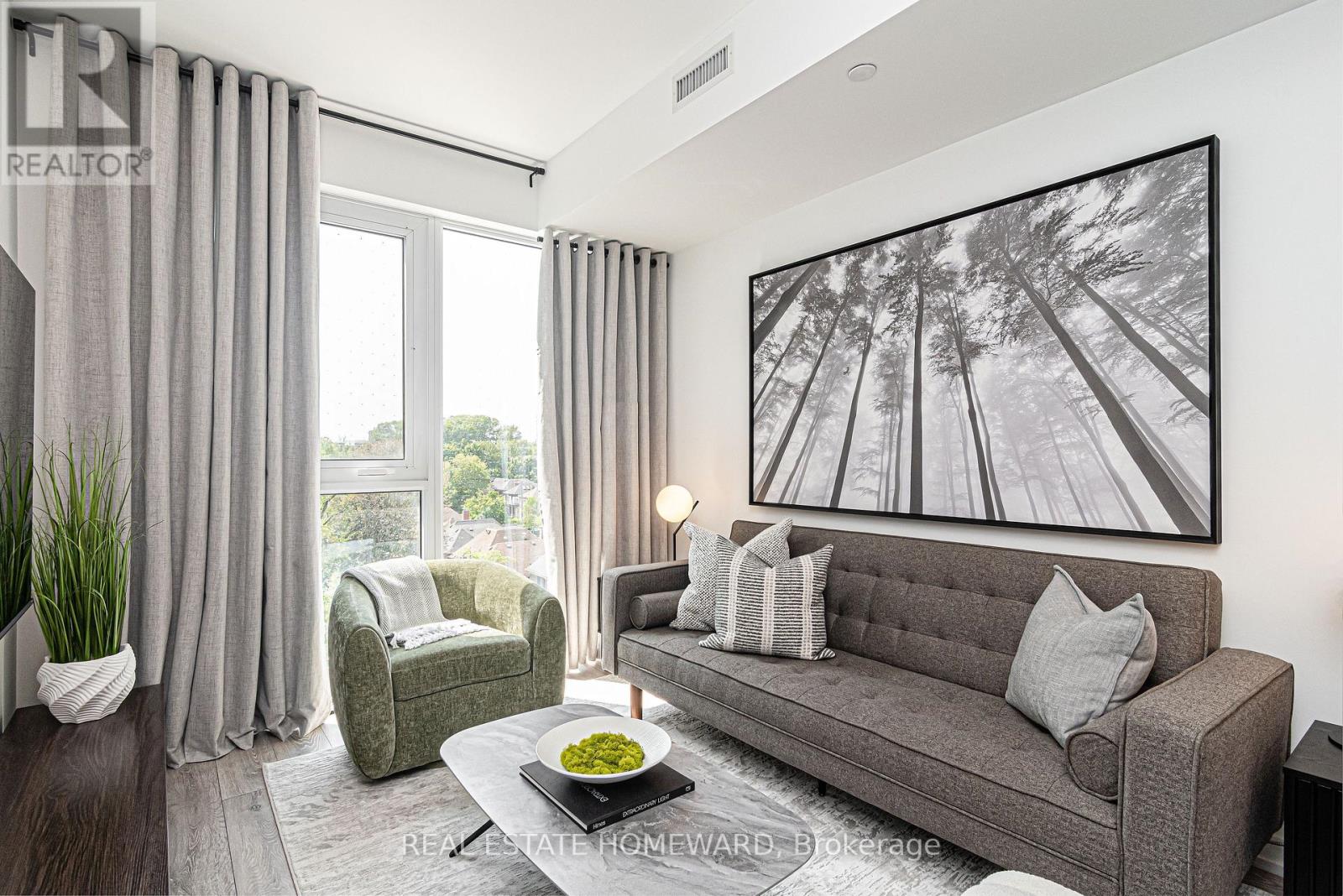 502 - 2020 Bathurst Street, Toronto, Ontario  M5P 0A6 - Photo 2 - C12670516