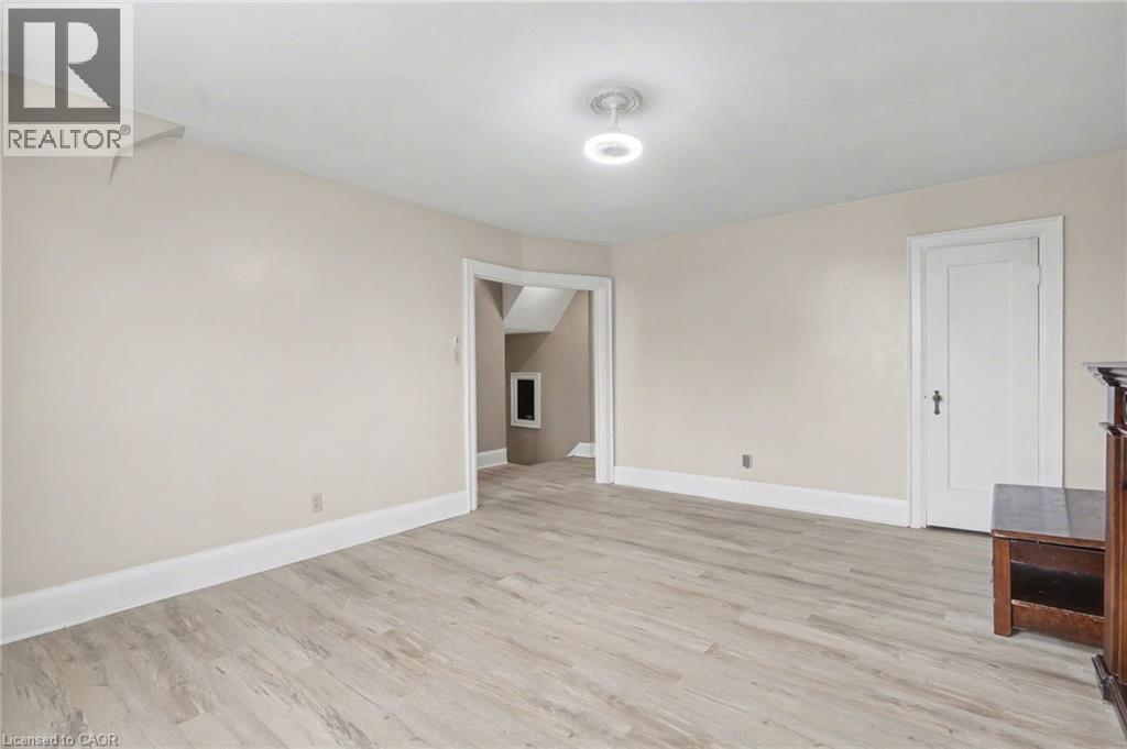 218 Weber Street E, Kitchener, Ontario  N2H 1E8 - Photo 10 - 40796613