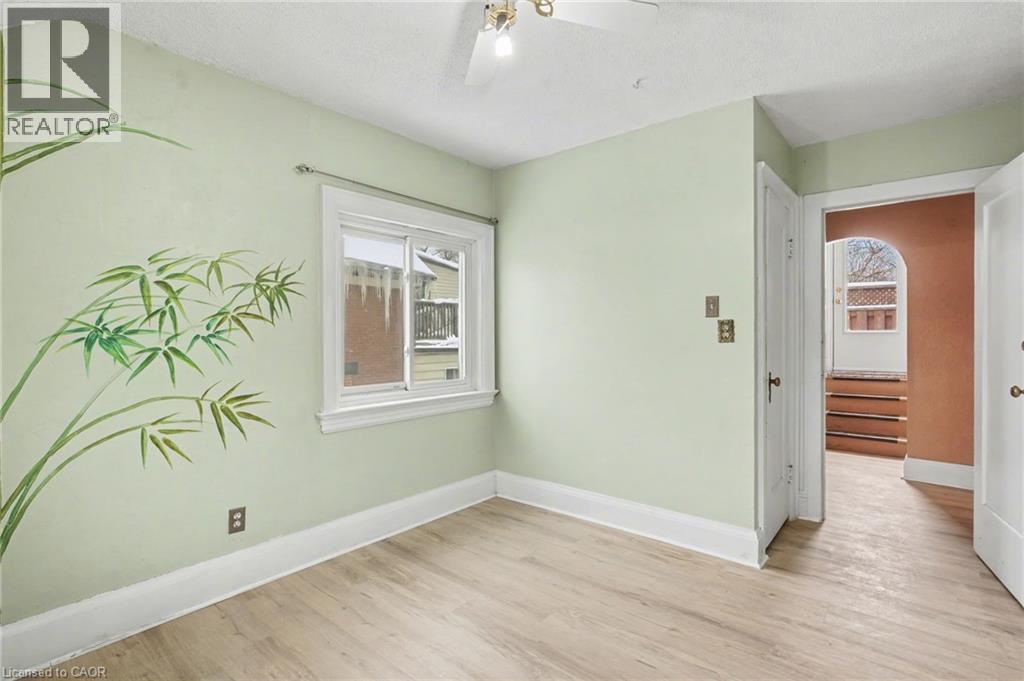 218 Weber Street E, Kitchener, Ontario  N2H 1E8 - Photo 25 - 40796613