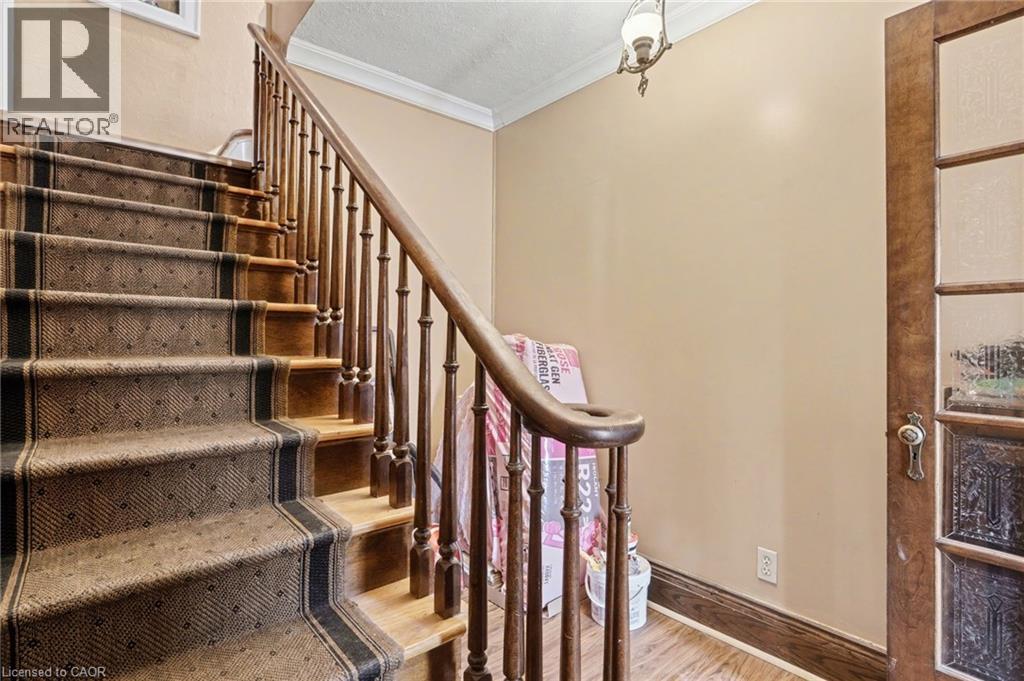 218 Weber Street E, Kitchener, Ontario  N2H 1E8 - Photo 4 - 40796613