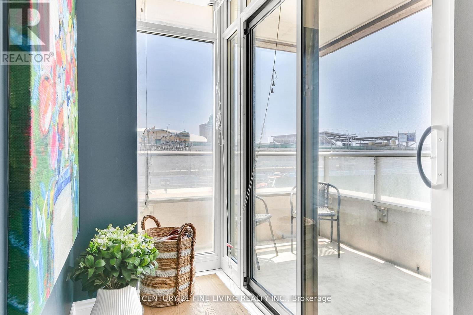 Th22 - 6 Pirandello Street, Toronto, Ontario  M6K 0B1 - Photo 22 - C12668982