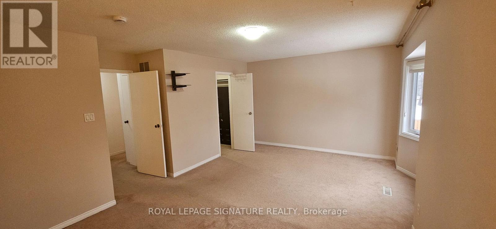 15 - 1039 Cedarglen Gate, Mississauga, Ontario  L5C 3A7 - Photo 15 - W12659756