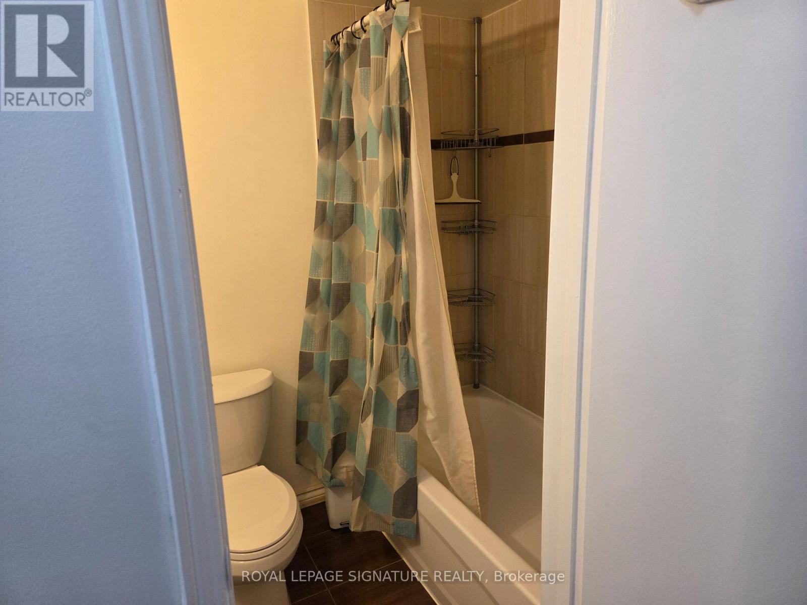 15 - 1039 Cedarglen Gate, Mississauga, Ontario  L5C 3A7 - Photo 22 - W12659756