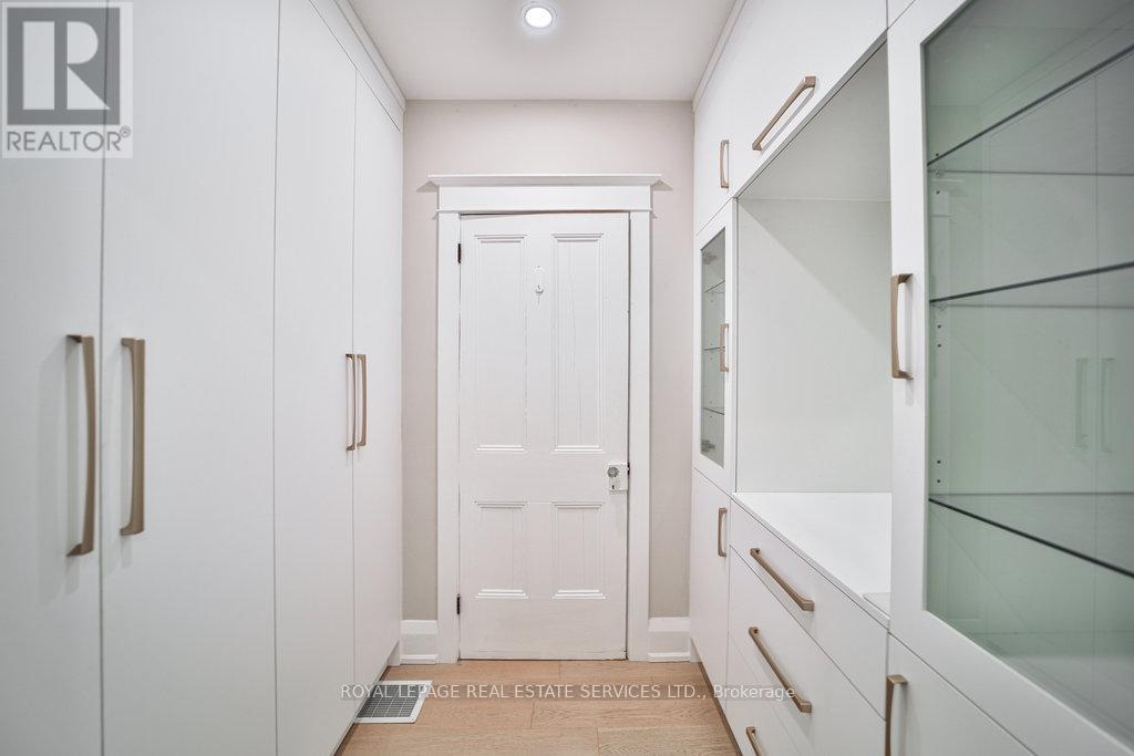 128 Chisholm Street, Oakville, Ontario  L6K 3J2 - Photo 15 - W12670522