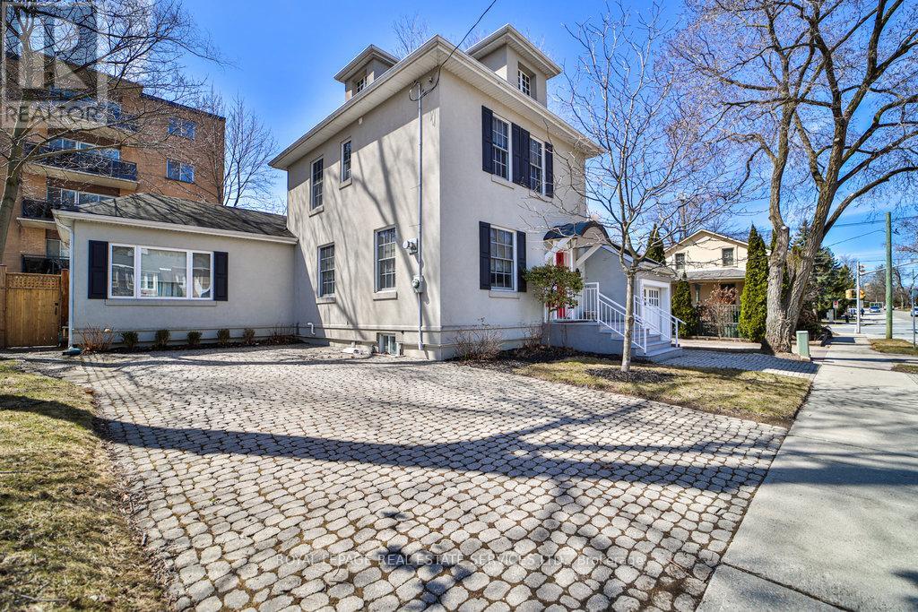 128 Chisholm Street, Oakville, Ontario  L6K 3J2 - Photo 31 - W12670522