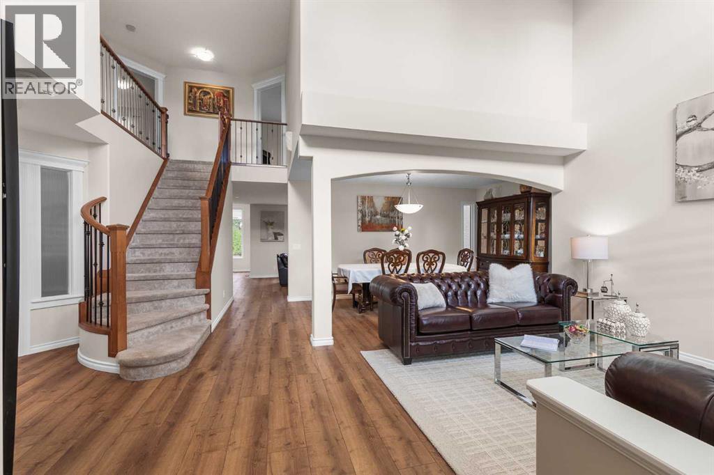 7 Everglade Circle Sw, Calgary, Alberta  T2Y 4M7 - Photo 5 - A2276622