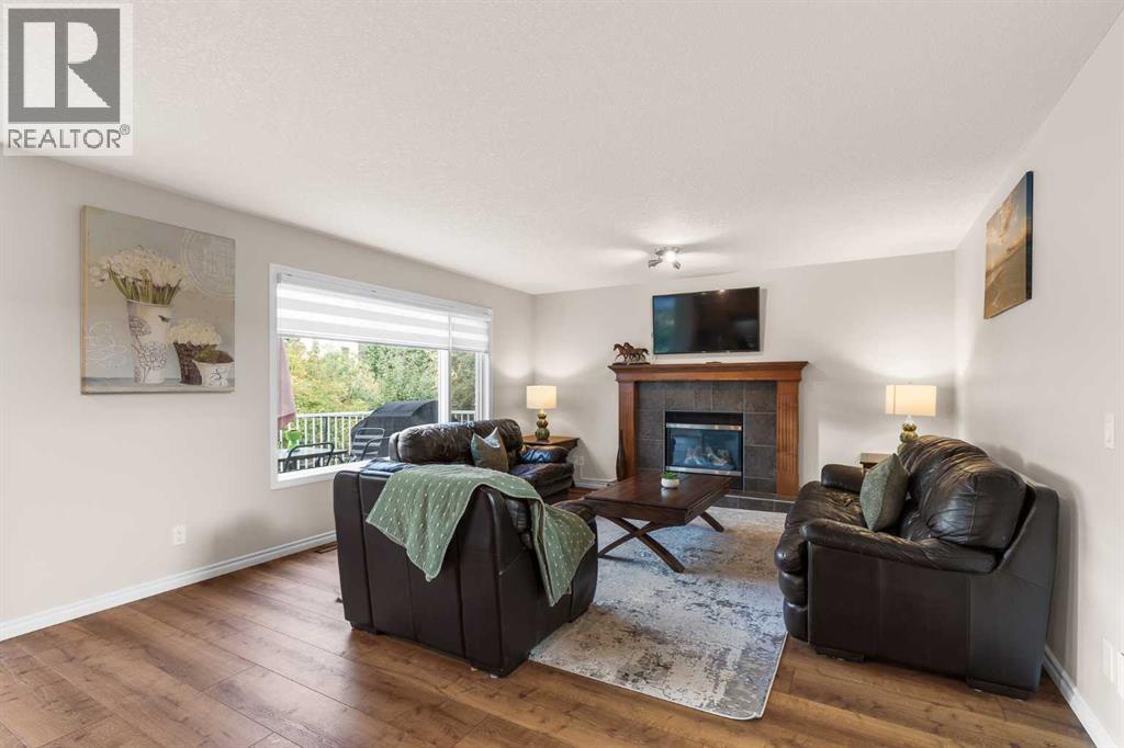 7 Everglade Circle Sw, Calgary, Alberta  T2Y 4M7 - Photo 9 - A2276622