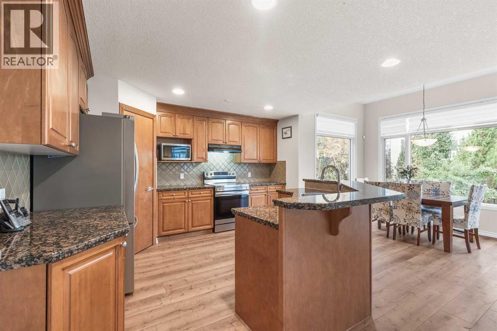 7 Everglade Circle Sw, Calgary, Alberta  T2Y 4M7 - Photo 13 - A2276622