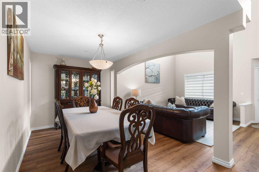 7 Everglade Circle Sw, Calgary, Alberta  T2Y 4M7 - Photo 8 - A2276622