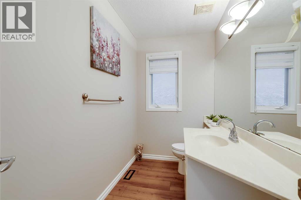 7 Everglade Circle Sw, Calgary, Alberta  T2Y 4M7 - Photo 21 - A2276622