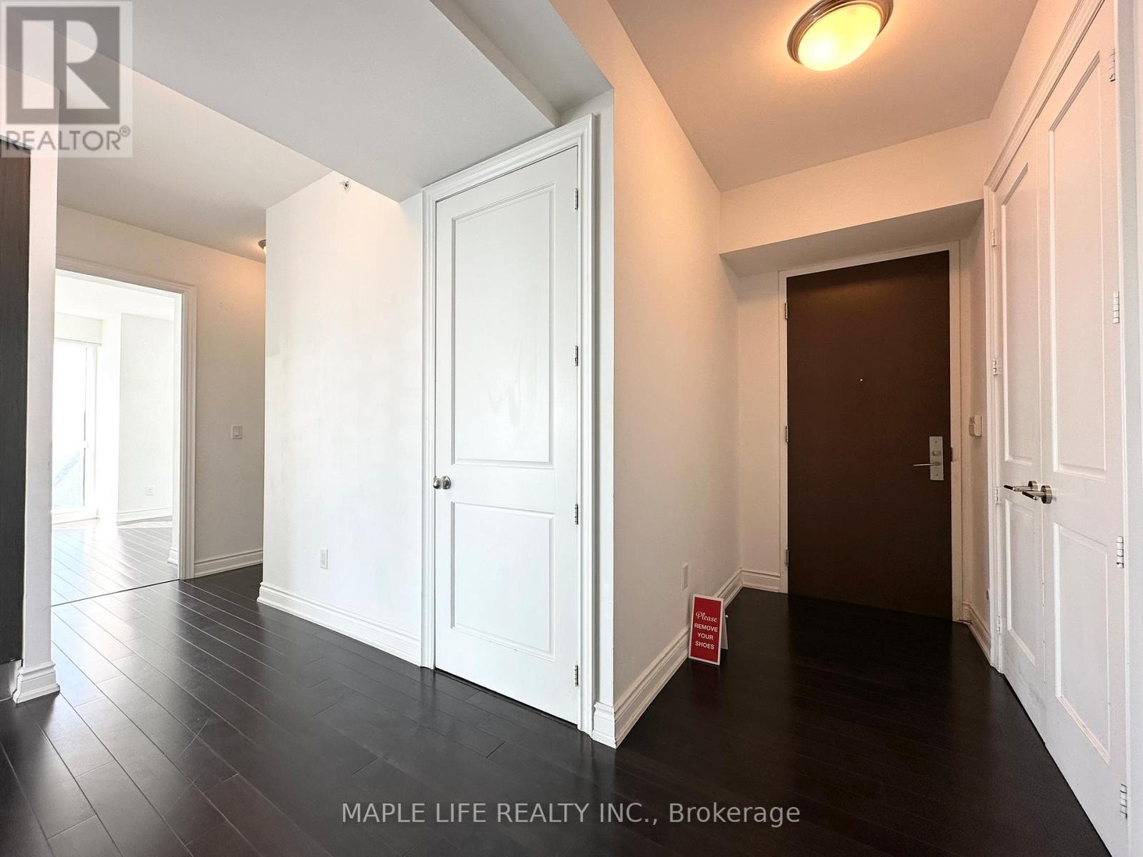 6110 - 388 Yonge Street, Toronto, Ontario  M5B 0A4 - Photo 7 - C12670578