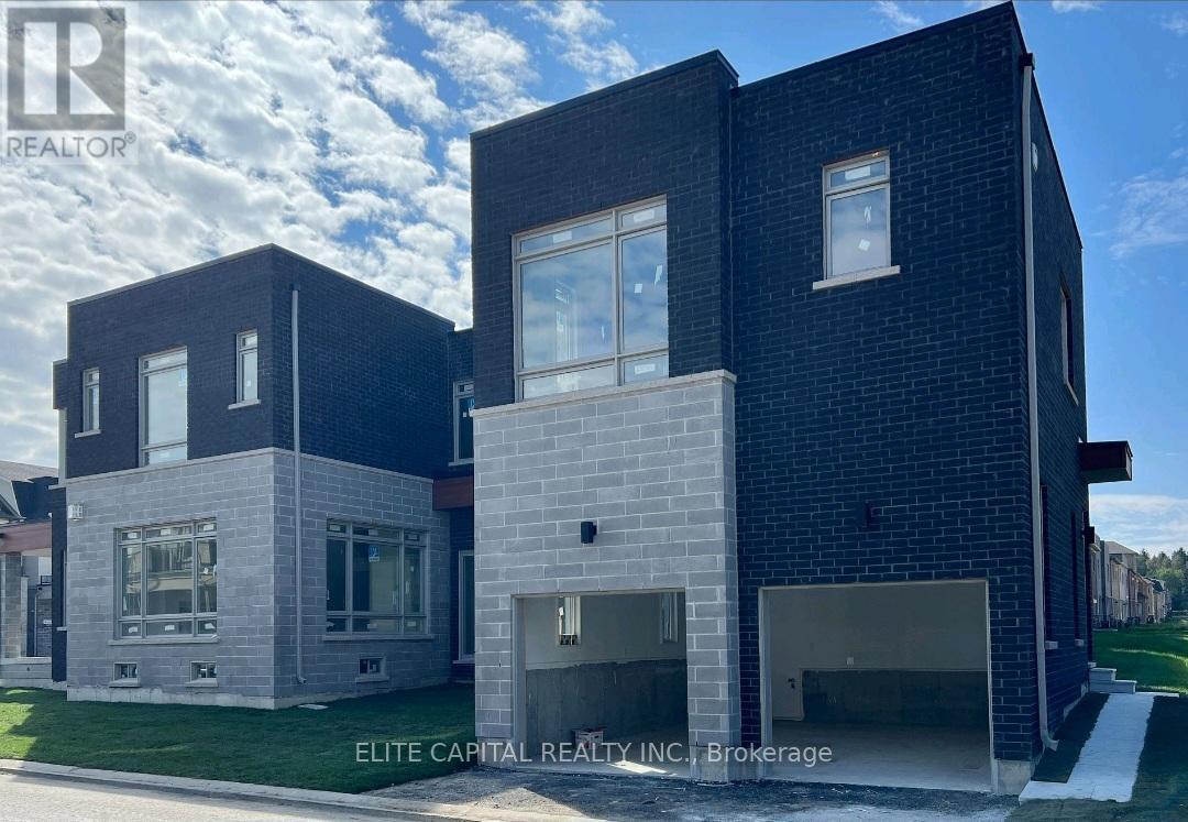 195 Milky Way Drive, Richmond Hill, Ontario  L4C 5H3 - Photo 1 - N12670532