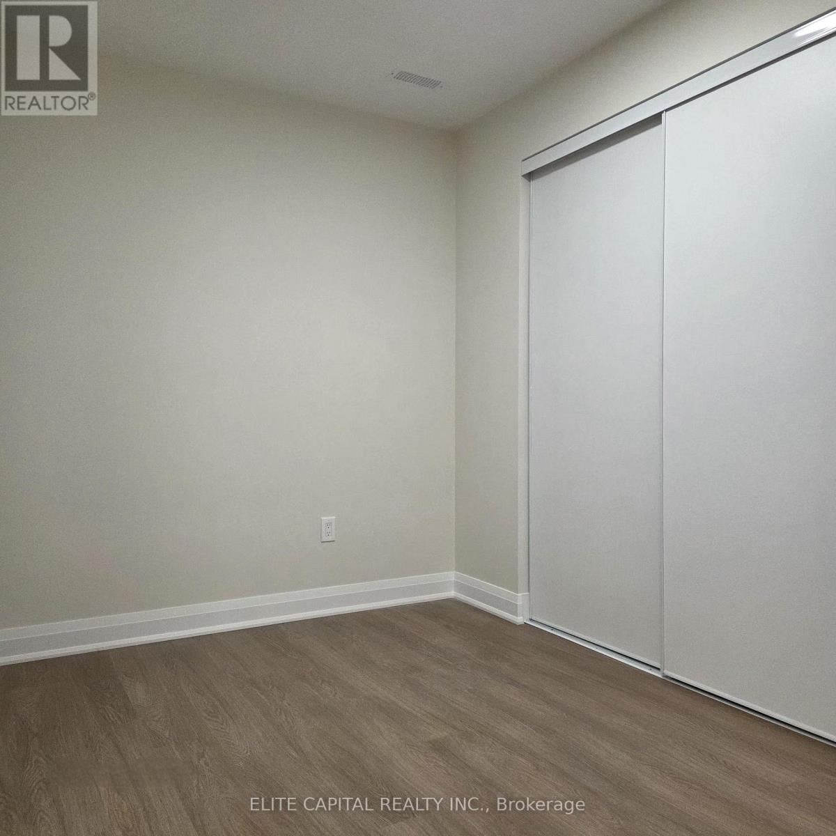 195 Milky Way Drive, Richmond Hill, Ontario  L4C 5H3 - Photo 9 - N12670532