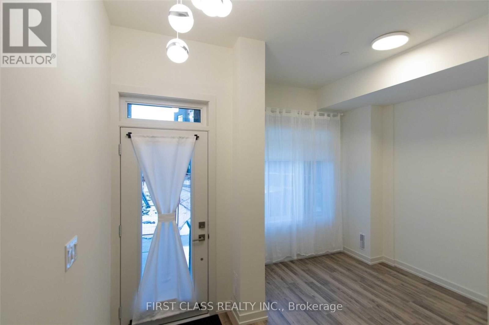 26 - 370 Red Maple Road, Richmond Hill, Ontario  L4C 5T4 - Photo 3 - N12670556