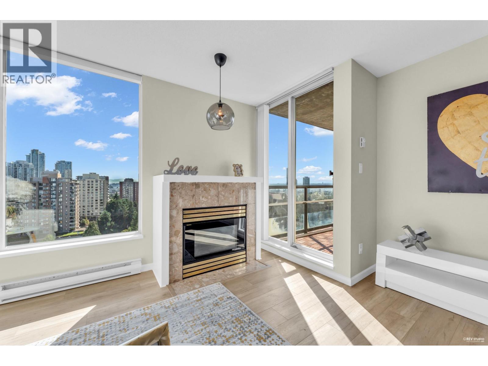 1608 7077 Beresford Street, Burnaby, British Columbia  V5E 4J5 - Photo 1 - R3076572