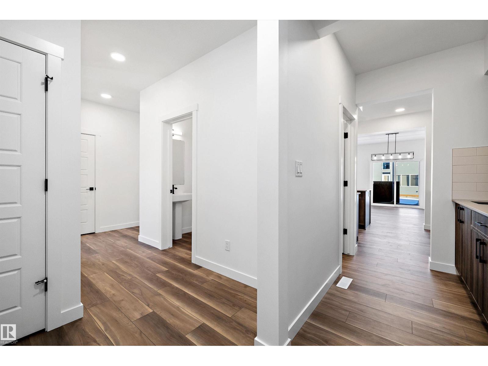 17325 6a St Ne, Edmonton, Alberta  T5Y 4E8 - Photo 8 - E4468979