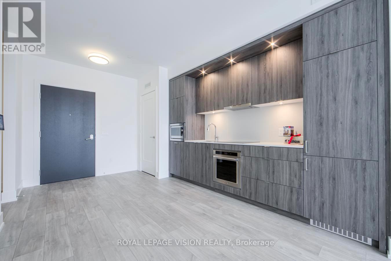 713 - 259 The Kingsway, Toronto, Ontario  M9A 0G2 - Photo 3 - W12670564