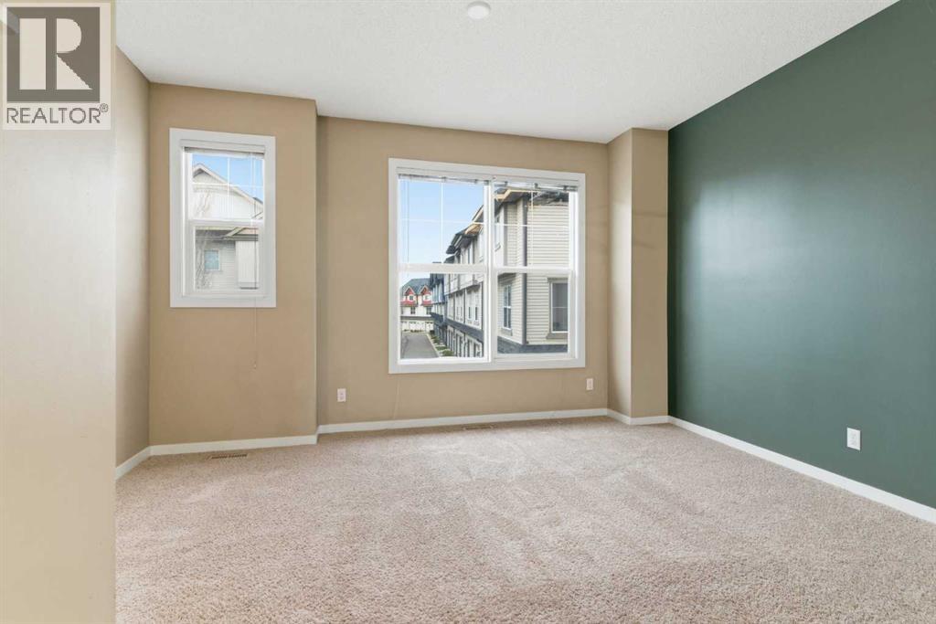 172 New Brighton Point Se, Calgary, Alberta  T2Z 1B7 - Photo 5 - A2244520