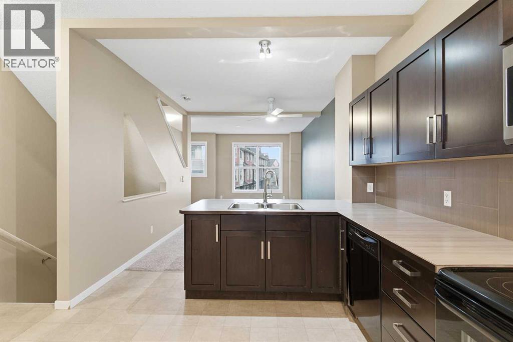 172 New Brighton Point Se, Calgary, Alberta  T2Z 1B7 - Photo 10 - A2244520